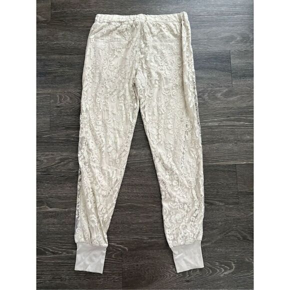 NWT Falcon & Bloom x Gold Hawk Cream Lace Pants Size Medium - Picture 2 of 10